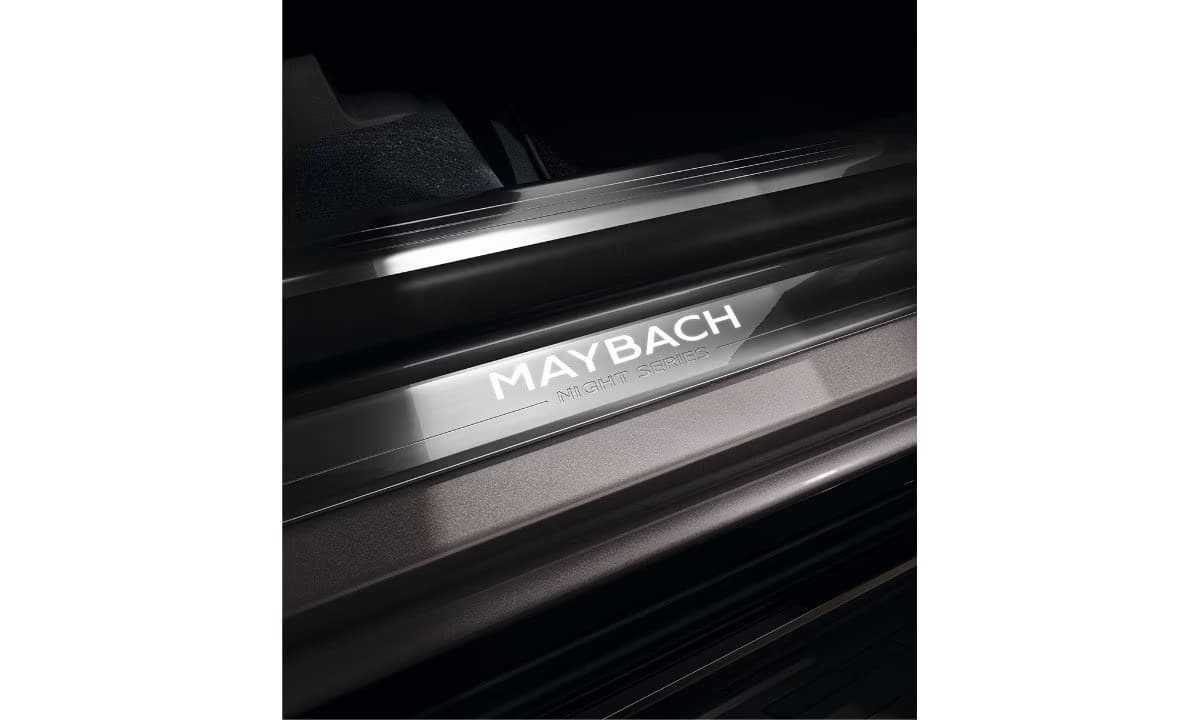 mercedes maybach brand area landing page maybach eqs night series 03 2176x1224 08 2023