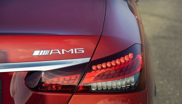 Mercedes-e300-amg-2021-2022-mercedes-vietnam-org